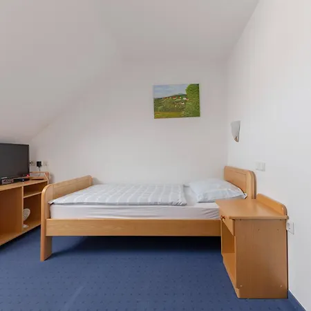 Κατάλυμα σε φάρμα Turisticna Kmetija Protner Pernica